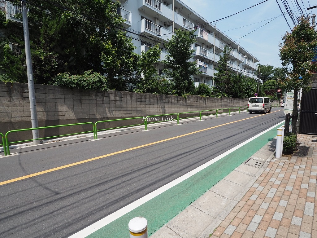 ライオンズ板橋氷川町レジデンス　前面道路